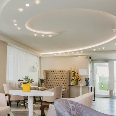 Two-bedroom In Miramare Rn *